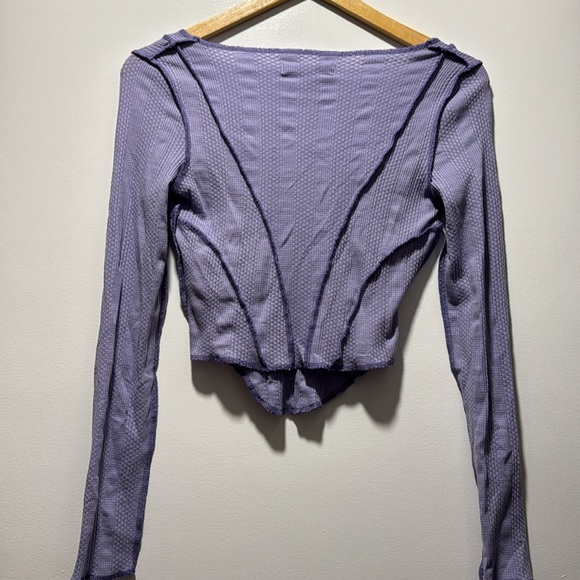 Urban Outfitters Long Sleeve Crop Top - Picture 3 of 5